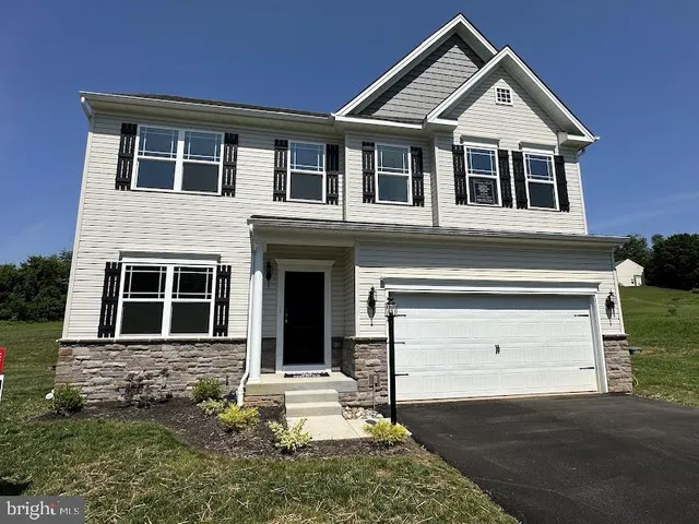 $424,888 | 3184 Old Dutch Lane, York, PA 17402