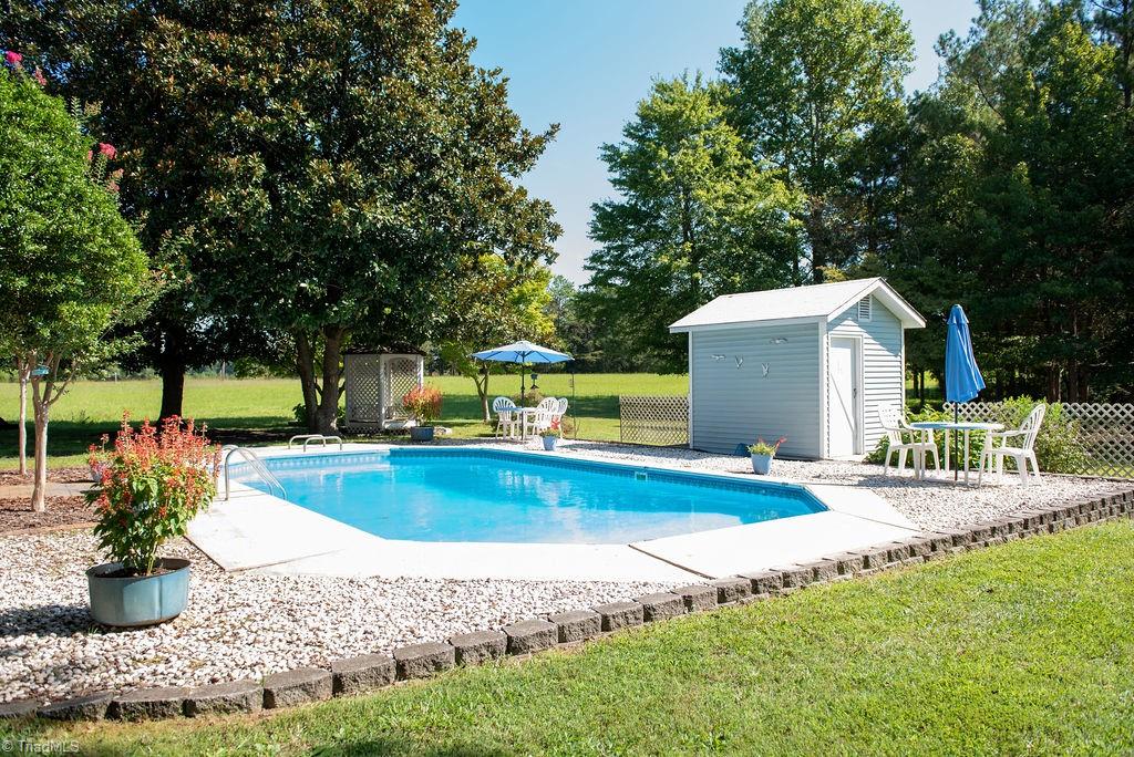 4798 Pearl Ferguson Road Liberty, NC 27298 - Photo 3 of 18