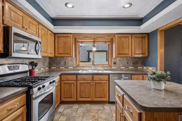 $415,000 | 9769 Kirkwood Lane North, Maple Grove, MN 55369