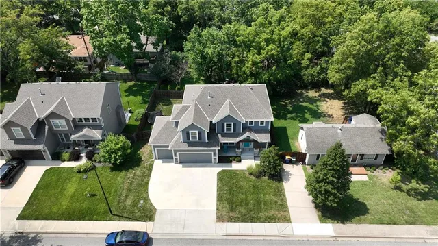 $775,000 | 4928 Fontana Street, Roeland Park, KS 66205