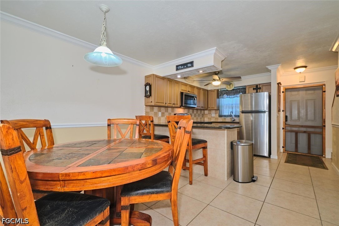 6777 Winkler Road, Unit 142 Fort Myers, FL 33919 - Photo 9 of 38