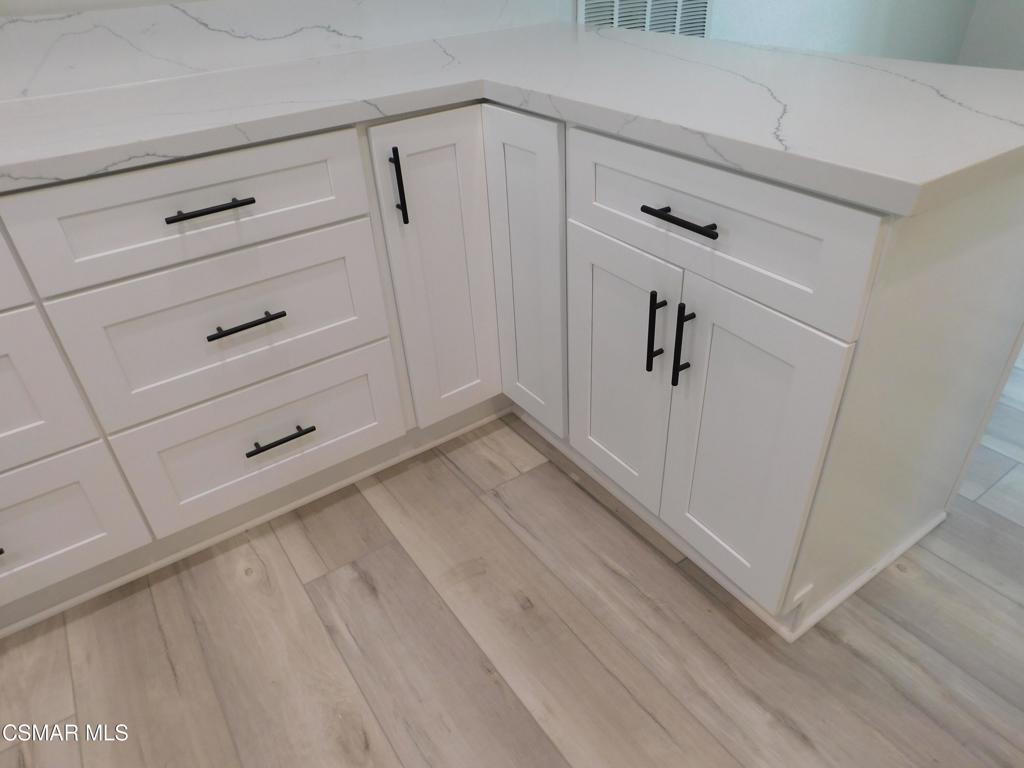 559 Stoney Peak Court Simi Valley, CA 93065 - Photo 13 of 62 a view of an empty walk in closet