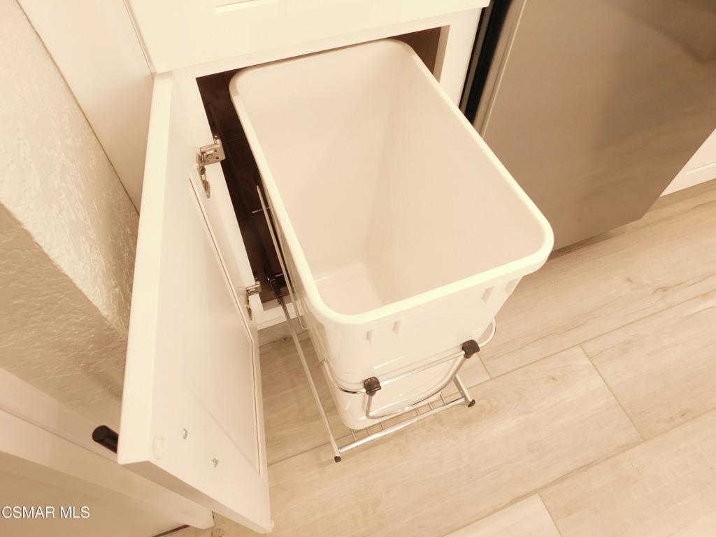 559 Stoney Peak Court Simi Valley, CA 93065 - Photo 9 of 62