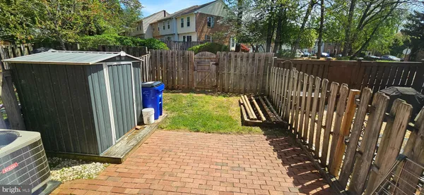 $2,550 | 6266 Ducketts Lane, Unit 204, Elkridge, MD 21075