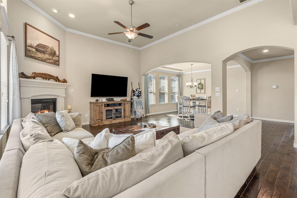 4320 Salado Crk Way Celina, TX 75078 - Photo 11 of 39