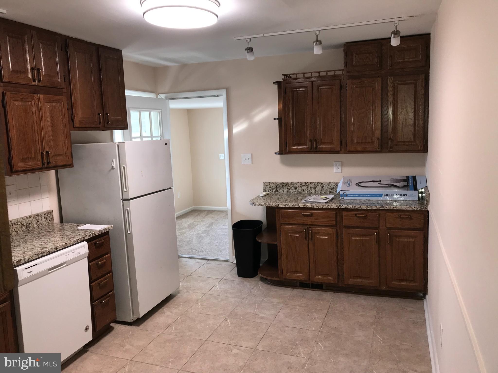 6200 Auth Road Suitland, MD 20746 - Photo 11 of 49 Kitchen, New granite