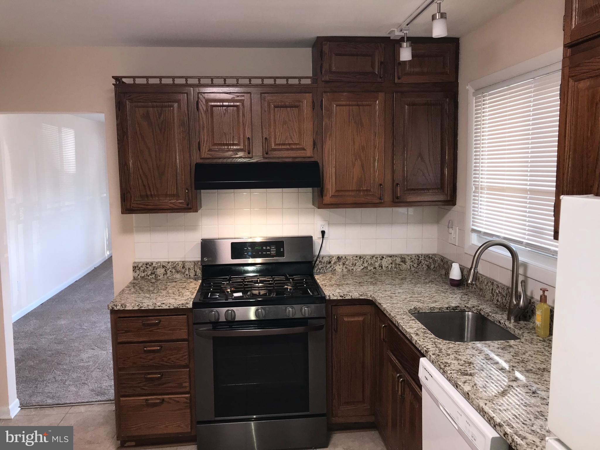 6200 Auth Road Suitland, MD 20746 - Photo 14 of 49 Kitchen
