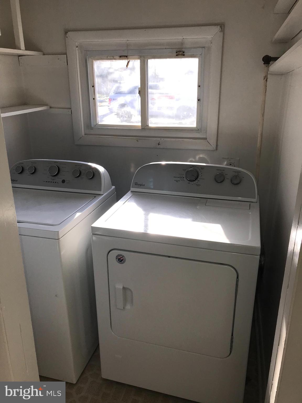 6200 Auth Road Suitland, MD 20746 - Photo 18 of 49 Separate area off kitchen