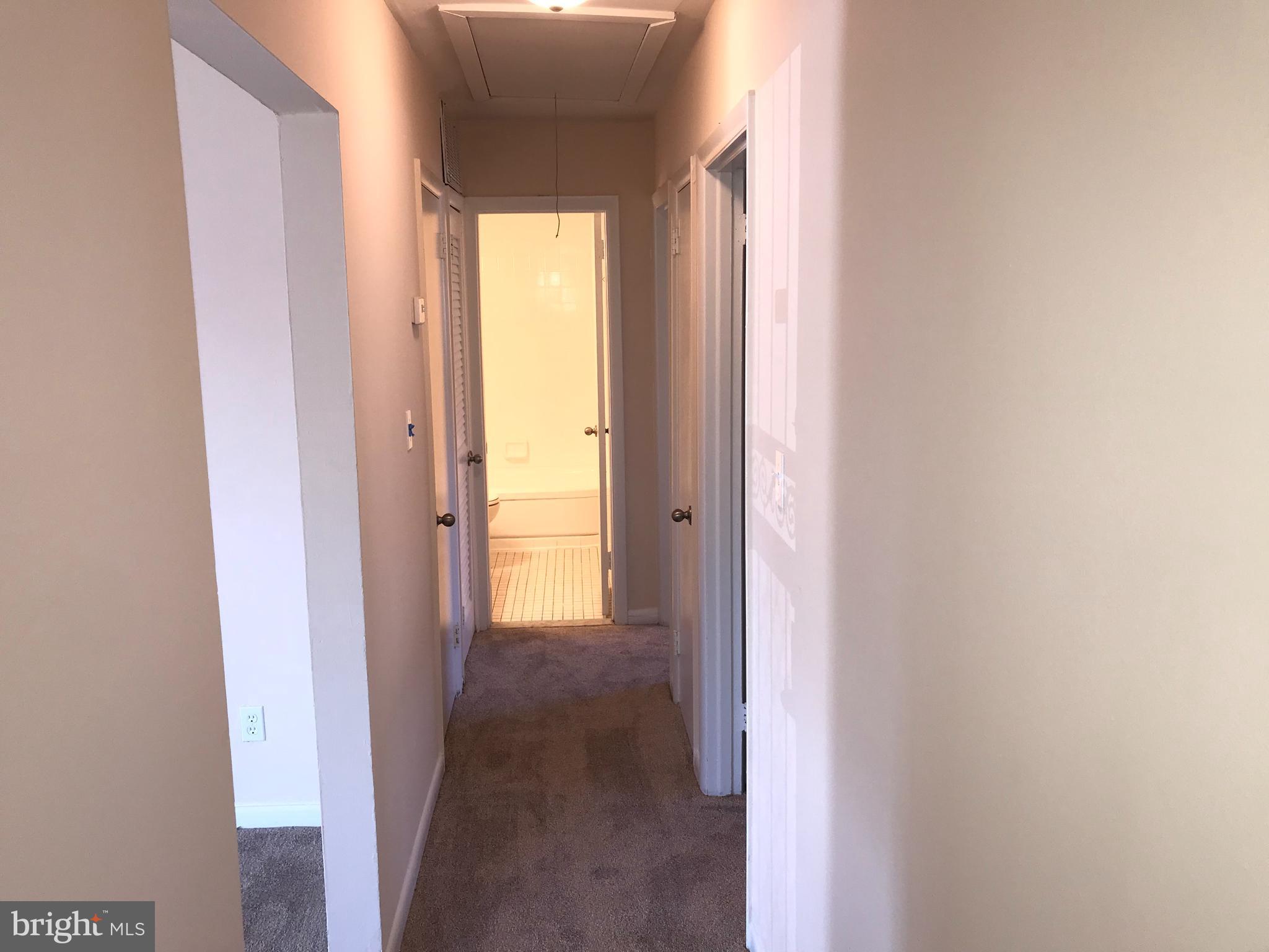 6200 Auth Road Suitland, MD 20746 - Photo 28 of 49 Hallway