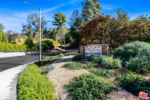 $1,999,000 | 2792 Bottlebrush Drive, Los Angeles, CA 90077