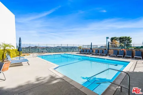 $1,999,000 | 2792 Bottlebrush Drive, Los Angeles, CA 90077