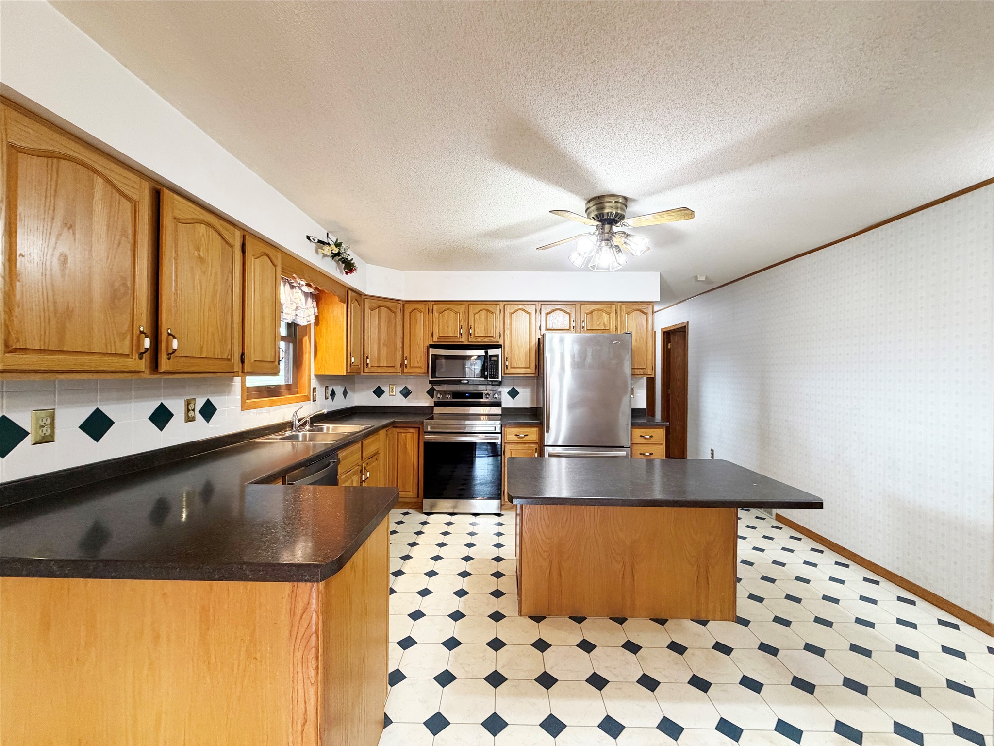 321 Cameron Road Rice Lake, WI 54868 - Photo 4 of 29