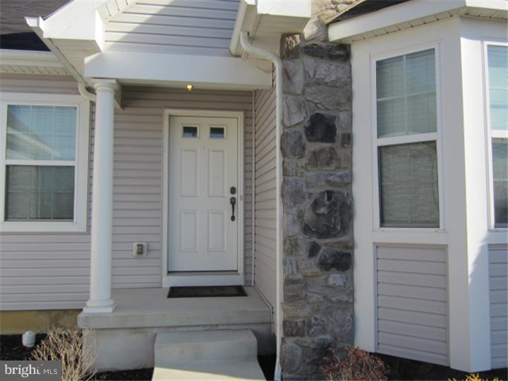 413 Georgetown Road Carneys Point, NJ 08069 - Photo 4 of 25 Gallery Image 4