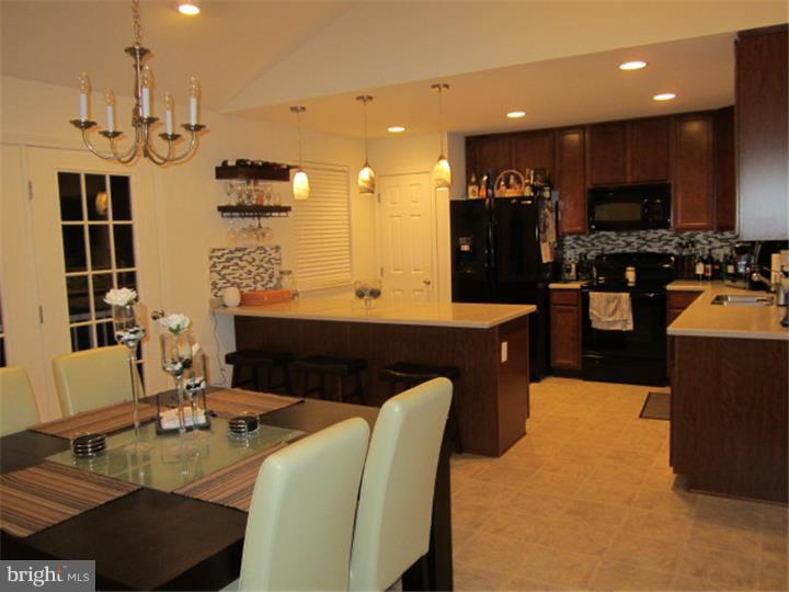 413 Georgetown Road Carneys Point, NJ 08069 - Photo 5 of 25 Gallery Image 5