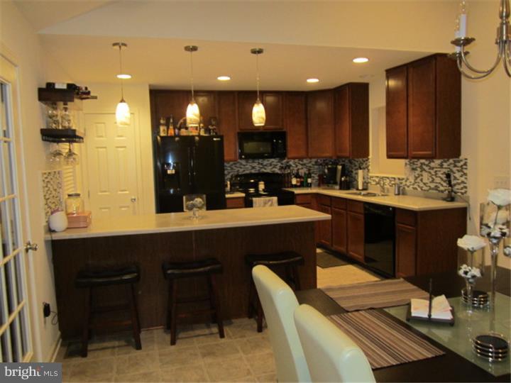 413 Georgetown Road Carneys Point, NJ 08069 - Photo 6 of 25 Gallery Image 6