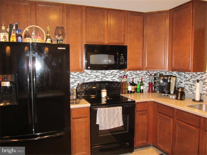 413 Georgetown Road Carneys Point, NJ 08069 - Photo 8 of 25 Gallery Image 8