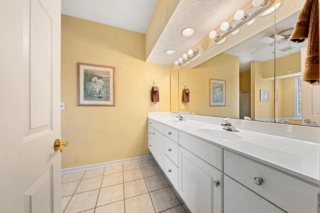 109 Sheldon Lane Westminster, SC 29693 - Photo 17 of 39