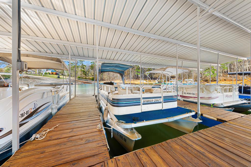 109 Sheldon Lane Westminster, SC 29693 - Photo 31 of 39 Boat slip included