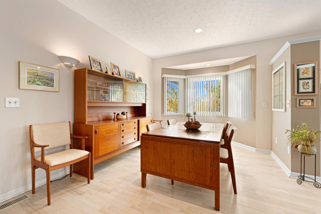109 Sheldon Lane Westminster, SC 29693 - Photo 10 of 39 Dining Room
