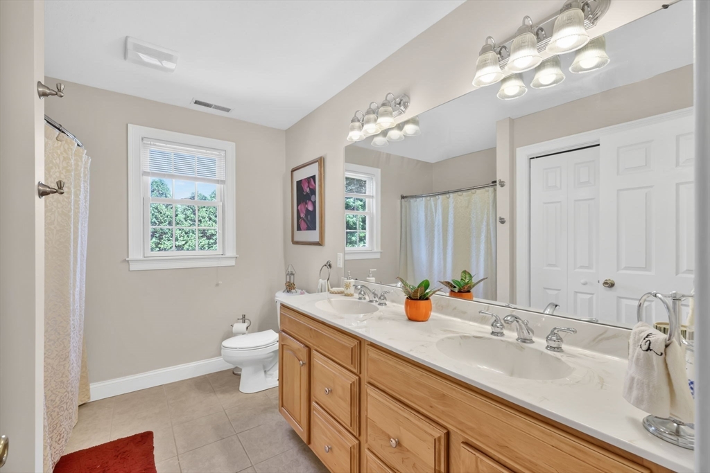 94 Meadowbrook Road East Longmeadow, MA 01028 - Photo 17 of 27