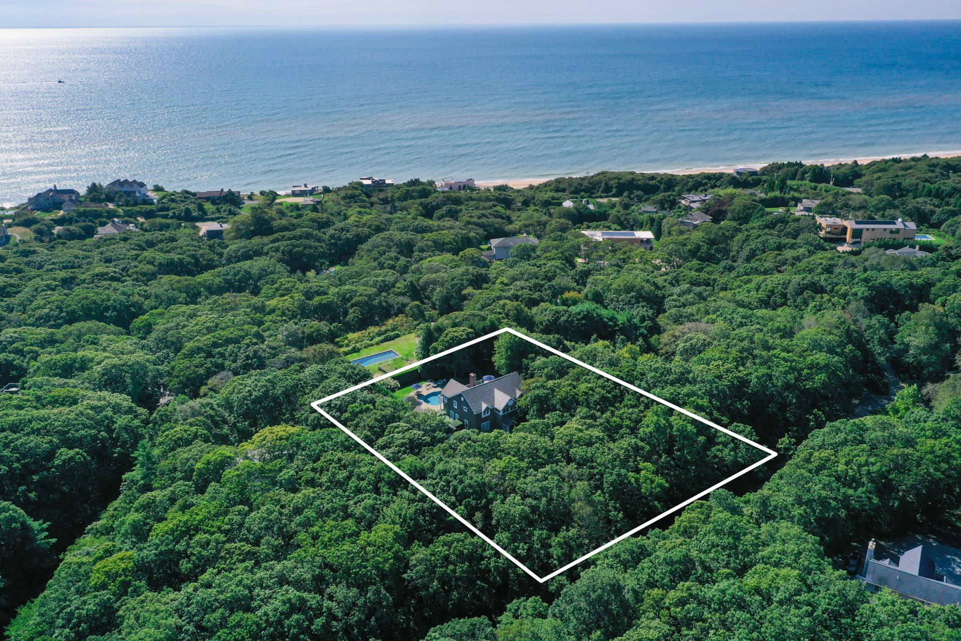 23 Sycamore Lane Montauk, NY 11954 - Photo 4 of 33