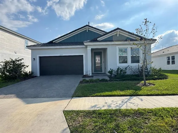 $2,800 | 10353 Fieldstone Myrtle Way, San Antonio, FL 33576