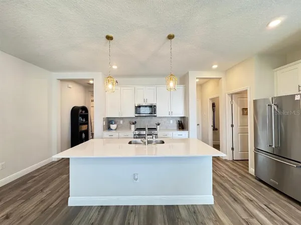 $2,800 | 10353 Fieldstone Myrtle Way, San Antonio, FL 33576