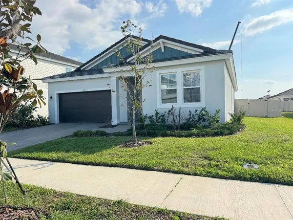 $2,800 | 10353 Fieldstone Myrtle Way, San Antonio, FL 33576