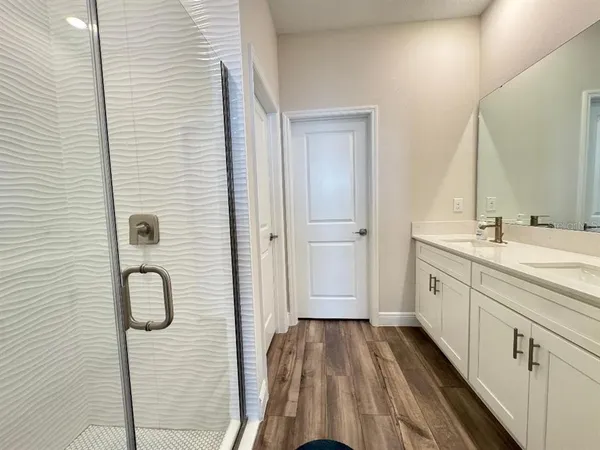 $2,800 | 10353 Fieldstone Myrtle Way, San Antonio, FL 33576