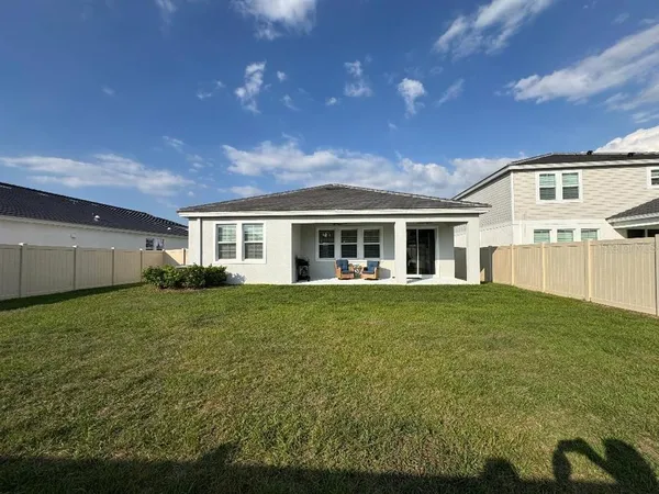 $2,800 | 10353 Fieldstone Myrtle Way, San Antonio, FL 33576