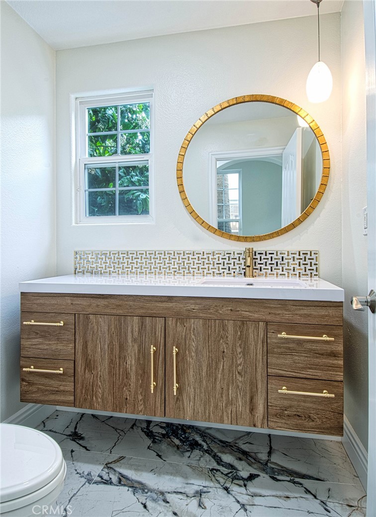 28362 Via Pasito San Juan Capistrano, CA 92675 - Photo 17 of 28 Powder Room