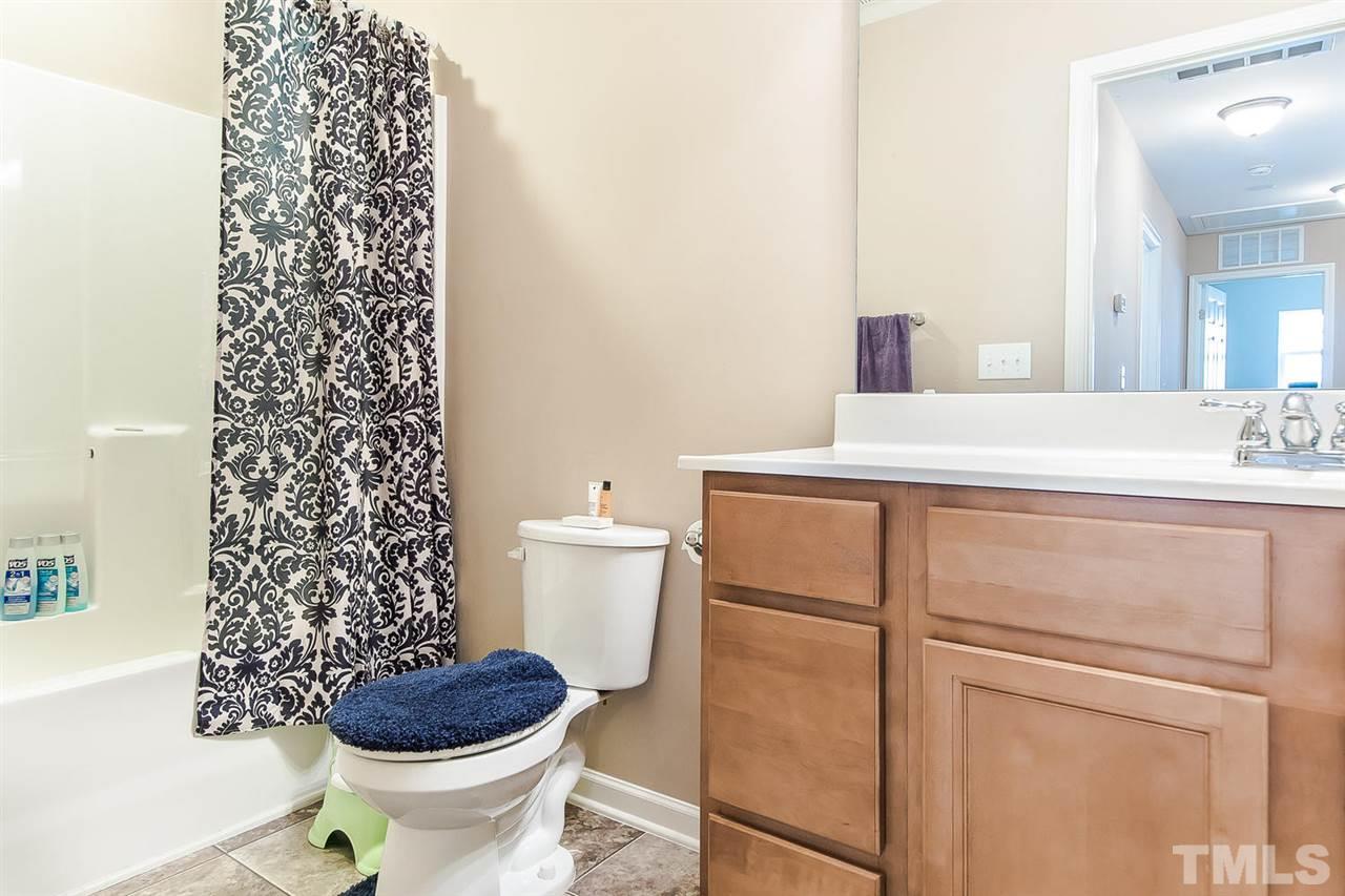 616 Smith Ridge Way Fuquay-Varina, NC 27526 - Photo 16 of 21 Full bath upstairs