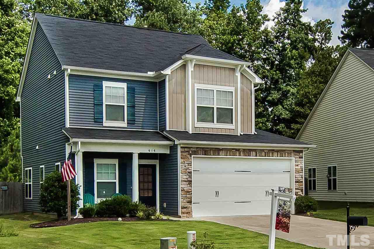 616 Smith Ridge Way Fuquay-Varina, NC 27526 - Photo 3 of 21 This is the largest lot in Southview Pointe at almost a 1/4 acre. Is also on a unique "mini" cul-de-sac!