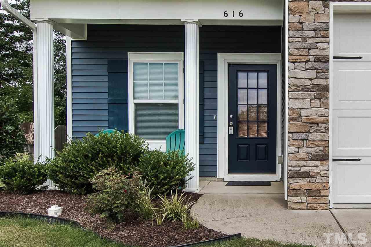 616 Smith Ridge Way Fuquay-Varina, NC 27526 - Photo 5 of 21 Come on in!