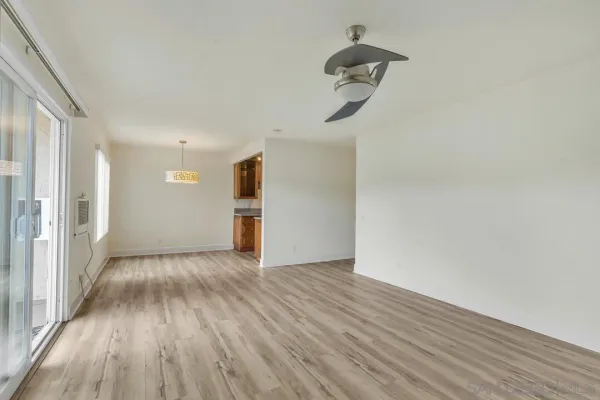 $2,600 | 8640 Via Mallorca, Unit E, La Jolla, CA 92037