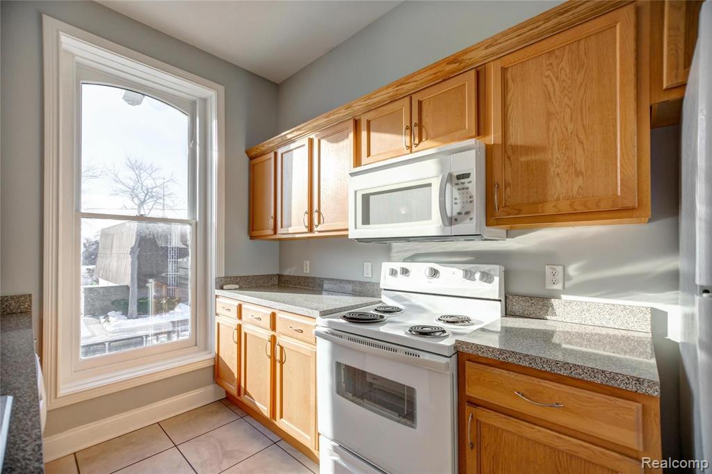3966 Trumbull, Unit 2 Detroit, MI 48208 - Photo 13 of 34