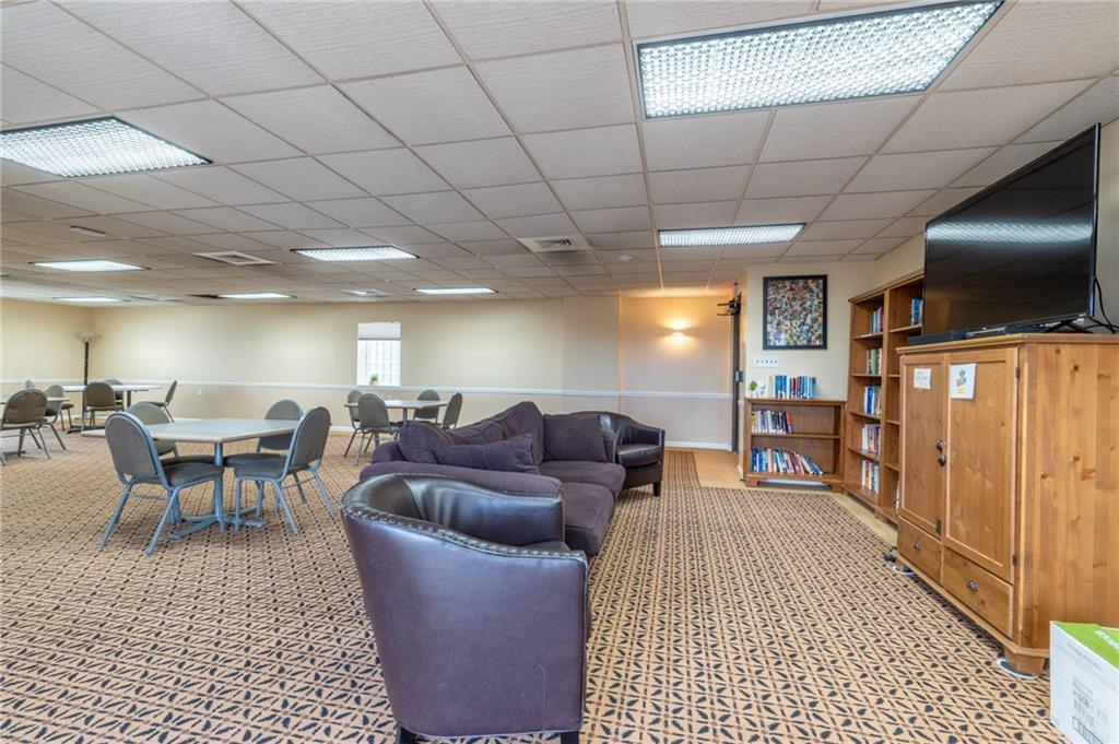 5600 Munhall Road, Unit 808 Pittsburgh, PA 15217 - Photo 27 of 39 Gallery Image 27