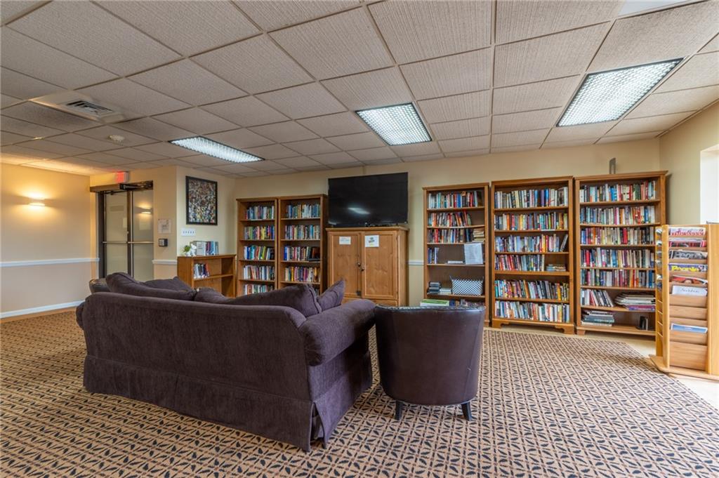5600 Munhall Road, Unit 808 Pittsburgh, PA 15217 - Photo 30 of 39 Gallery Image 30