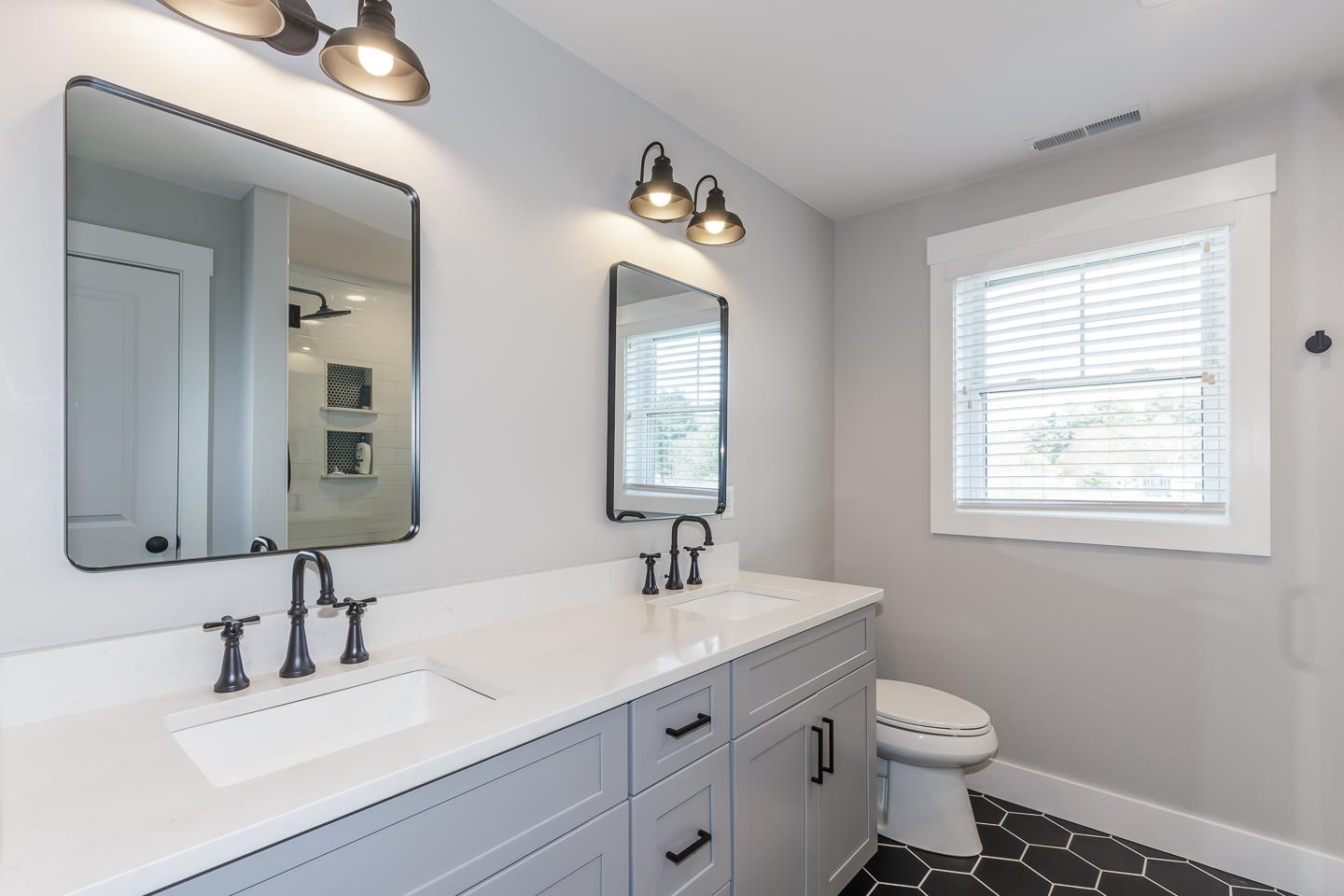 18 Caymus Ridge Salem, NH 03079 - Photo 34 of 46