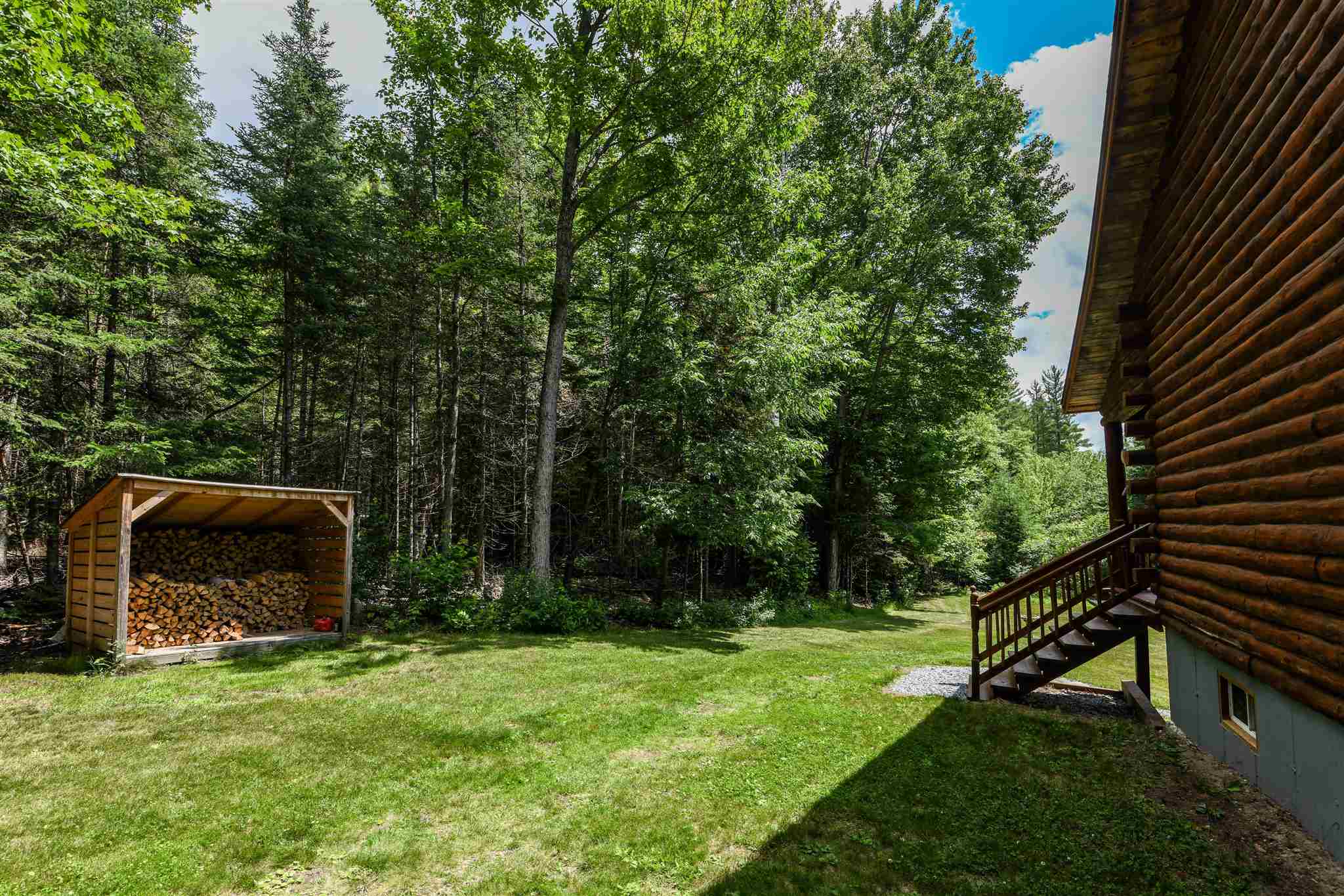 121 Hazen Road Bethlehem, NH 03574 - Photo 3 of 30