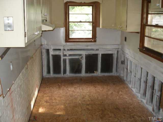 214 North King Charles Road Raleigh, NC 27610 - Photo 4 of 12