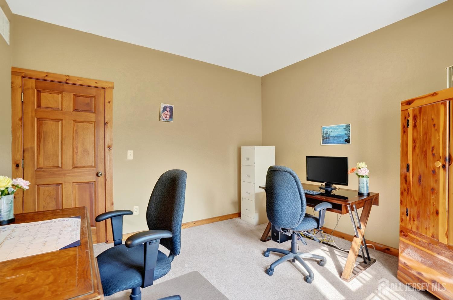 439 Schoolhouse Road Monroe Township, NJ 08831 - Photo 24 of 52