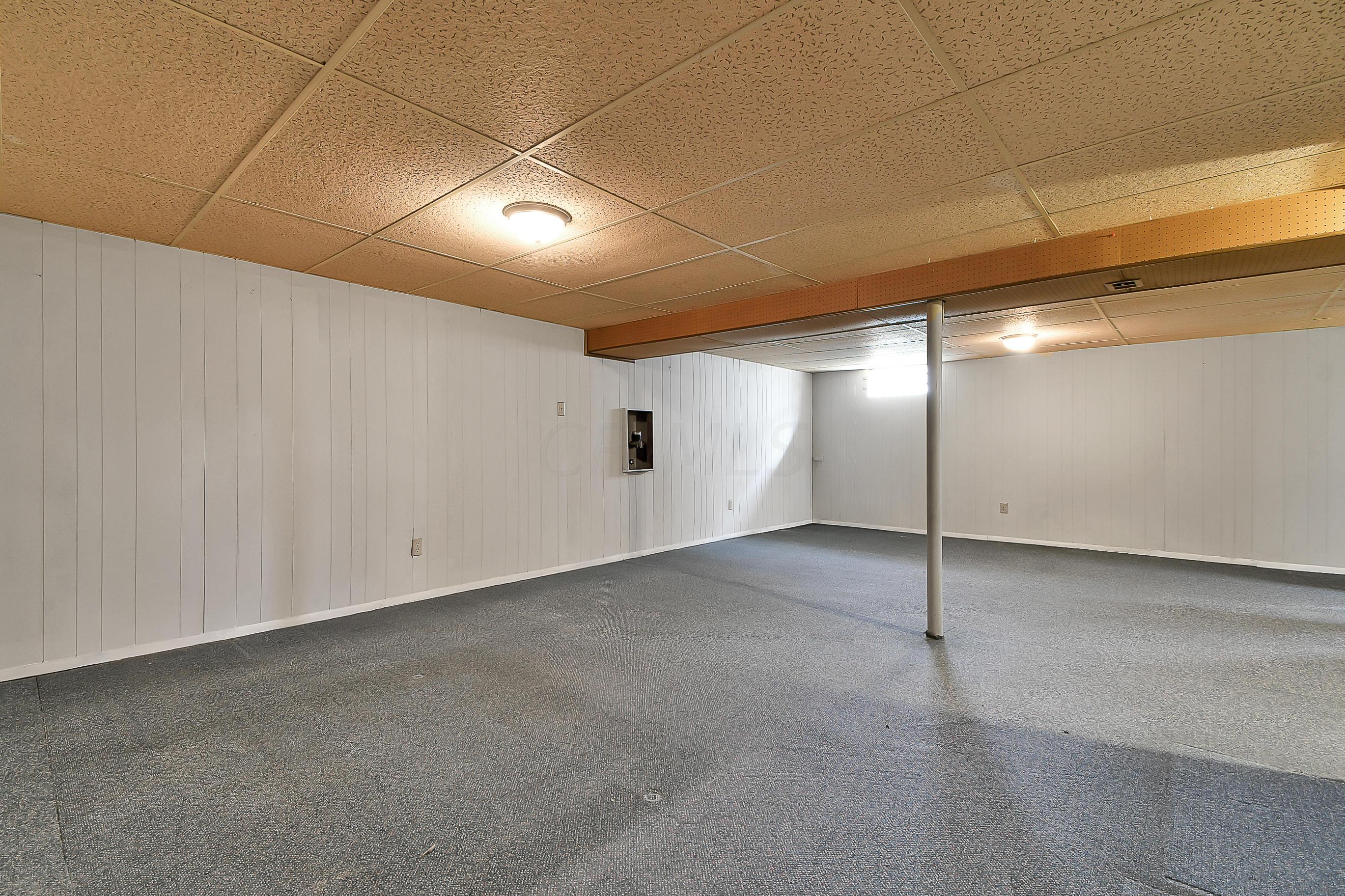 4007 Clabber Road Columbus, OH 43207 - Photo 19 of 25 Gallery Image 19