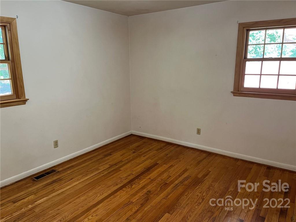 612 Mcdade Road Tryon, NC 28782 - Photo 13 of 27 an empty room with a window