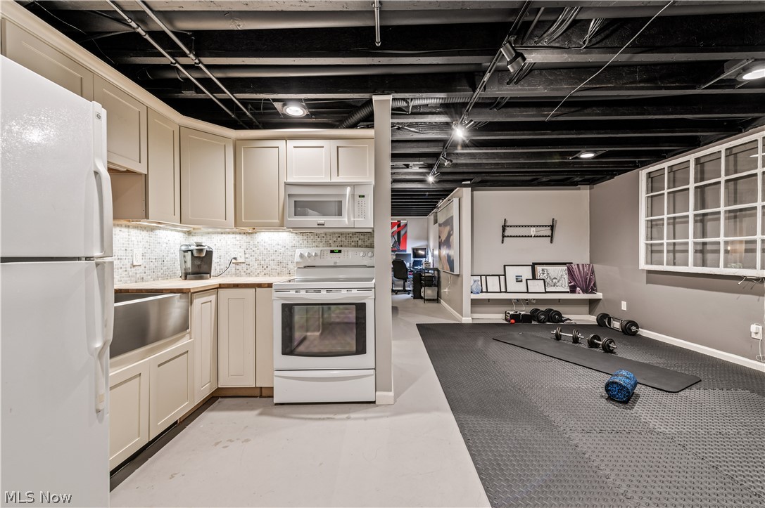 2943 Scranton Road Cleveland, OH 44113 - Photo 28 of 35 Gallery Image 28