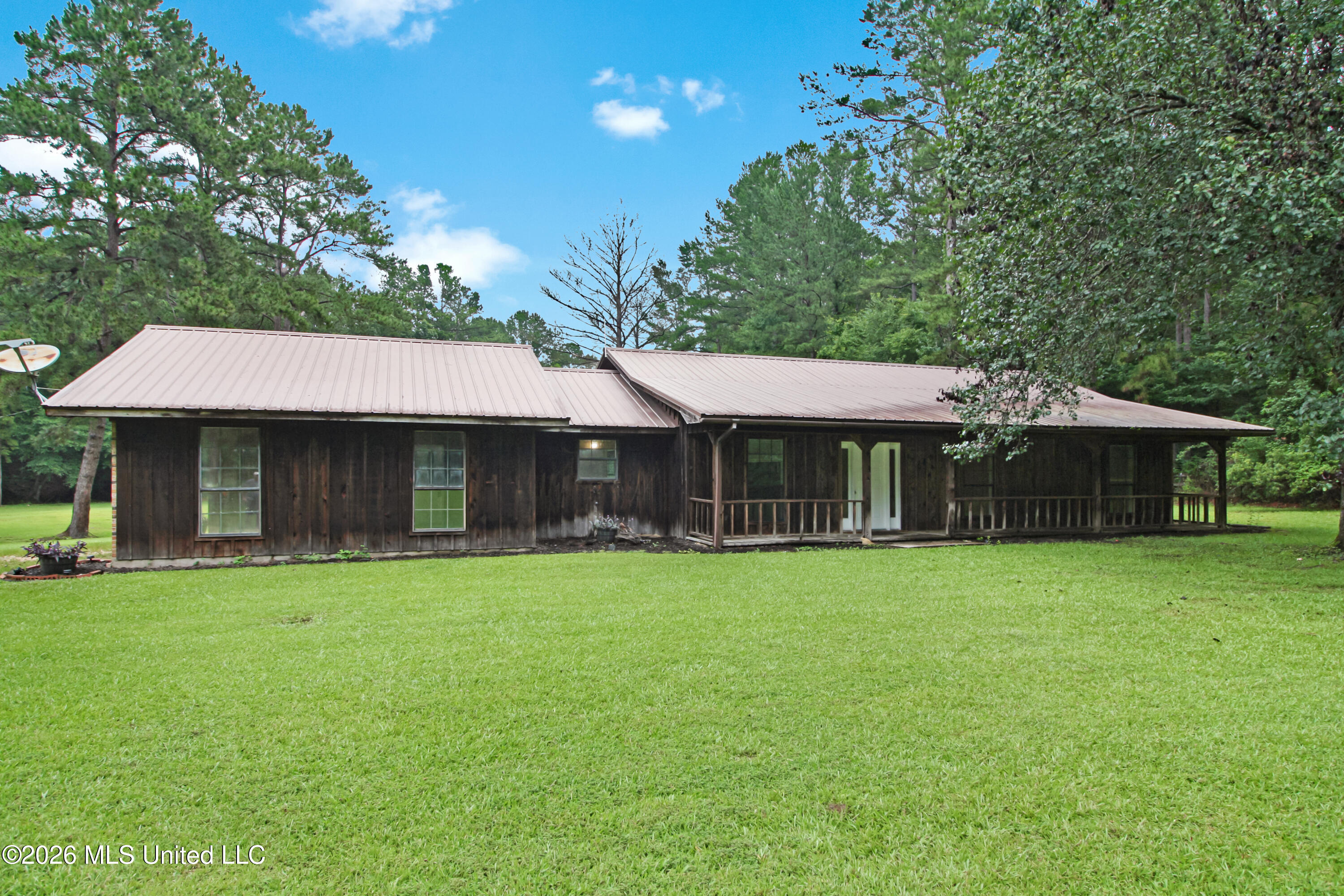 2623 Pleasant Valley Road Meadville, MS 39653 - Photo 2 of 55 IMG_0950