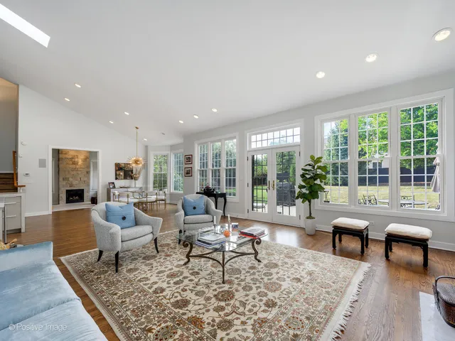 $1,150,000 | 606 Greendale Road, Glenview, IL 60025