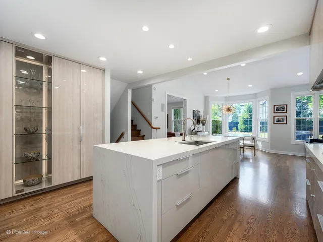 $1,150,000 | 606 Greendale Road, Glenview, IL 60025