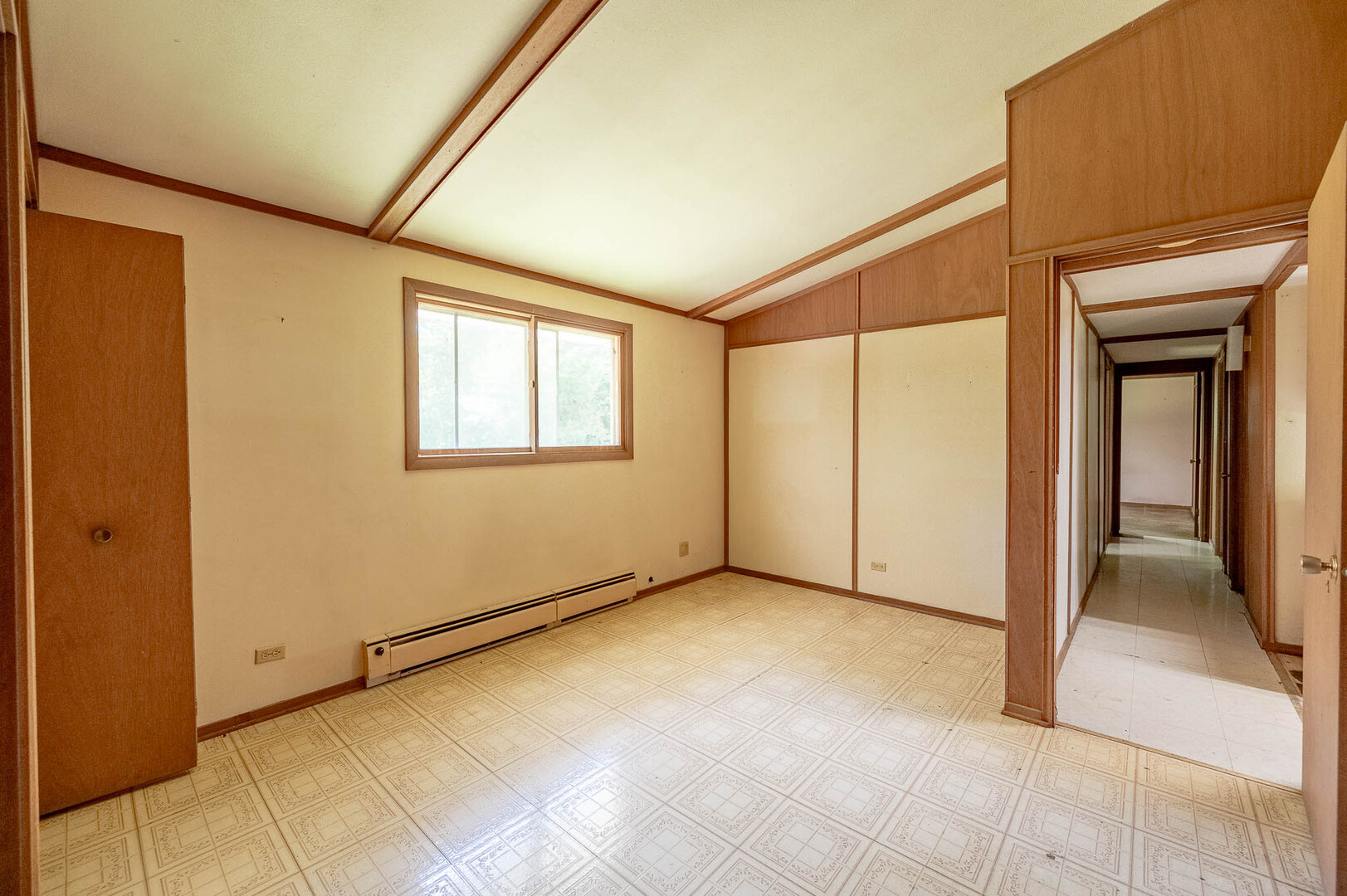 21364 Burr Oak Road Harvard, IL 60033 - Photo 5 of 17