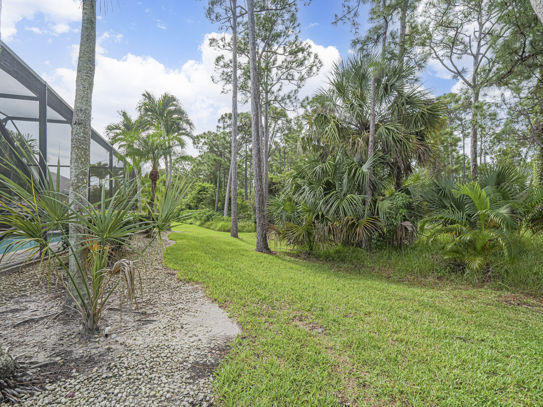 6871 Southeast Twin Oaks Circle Stuart, FL 34997 - Photo 26 of 34 Back of Home
